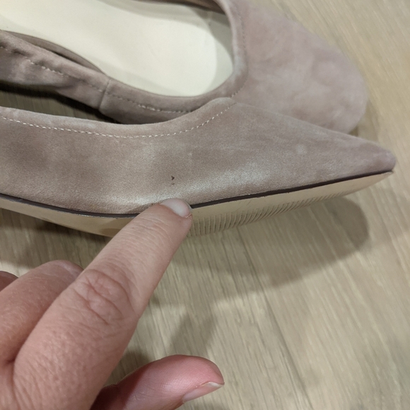 Tan Suede low heels - Picture 3 of 12